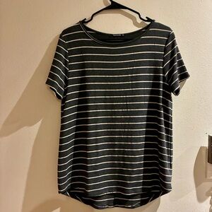 Women’s Pink Clover Striped Black and White T-Shirt Medium